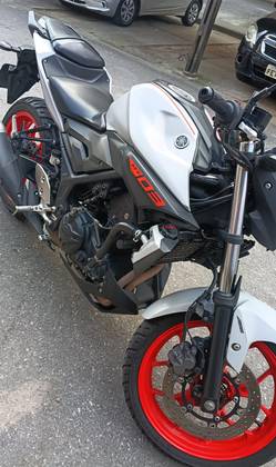 YAMAHA MT-03 ABS YAMAHA MT-03 ABS